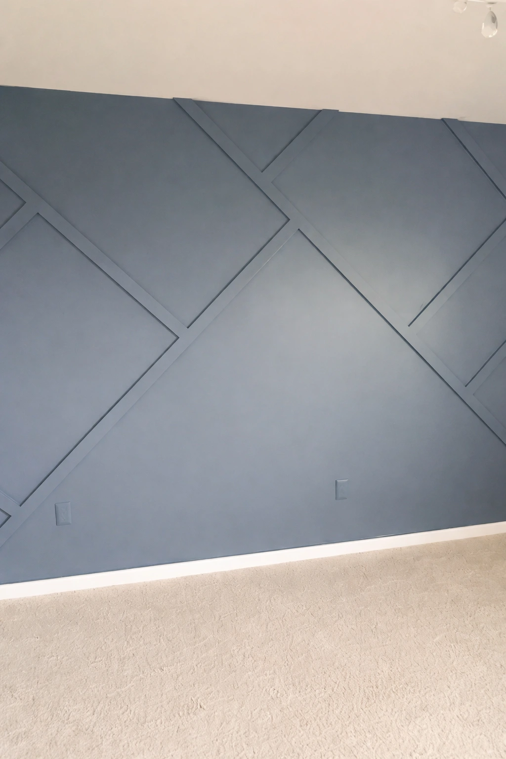 Accent wall & decoration ideas